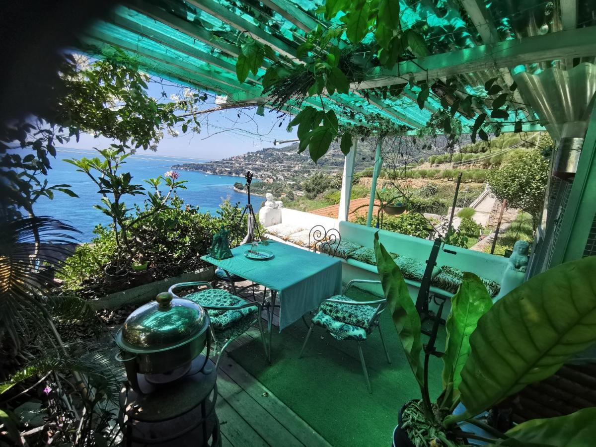 Romantic Casa Lorenzina Affittacamere ヴェンティミーリア エクステリア 写真