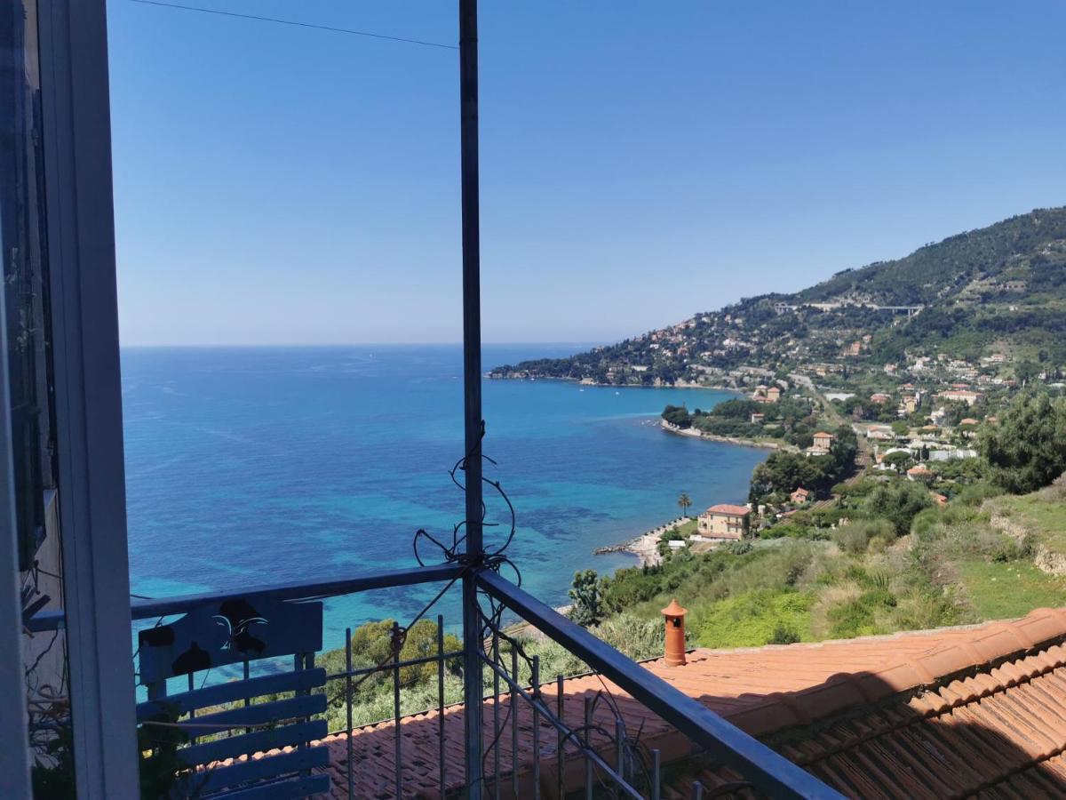 Romantic Casa Lorenzina Affittacamere ヴェンティミーリア エクステリア 写真