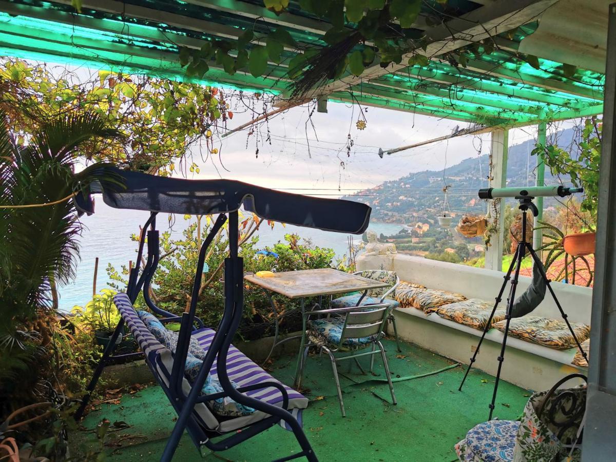 Romantic Casa Lorenzina Affittacamere ヴェンティミーリア エクステリア 写真