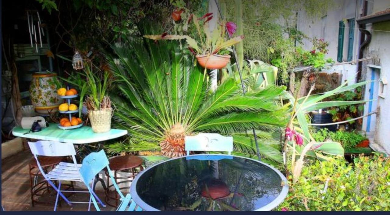 Romantic Casa Lorenzina Affittacamere ヴェンティミーリア エクステリア 写真